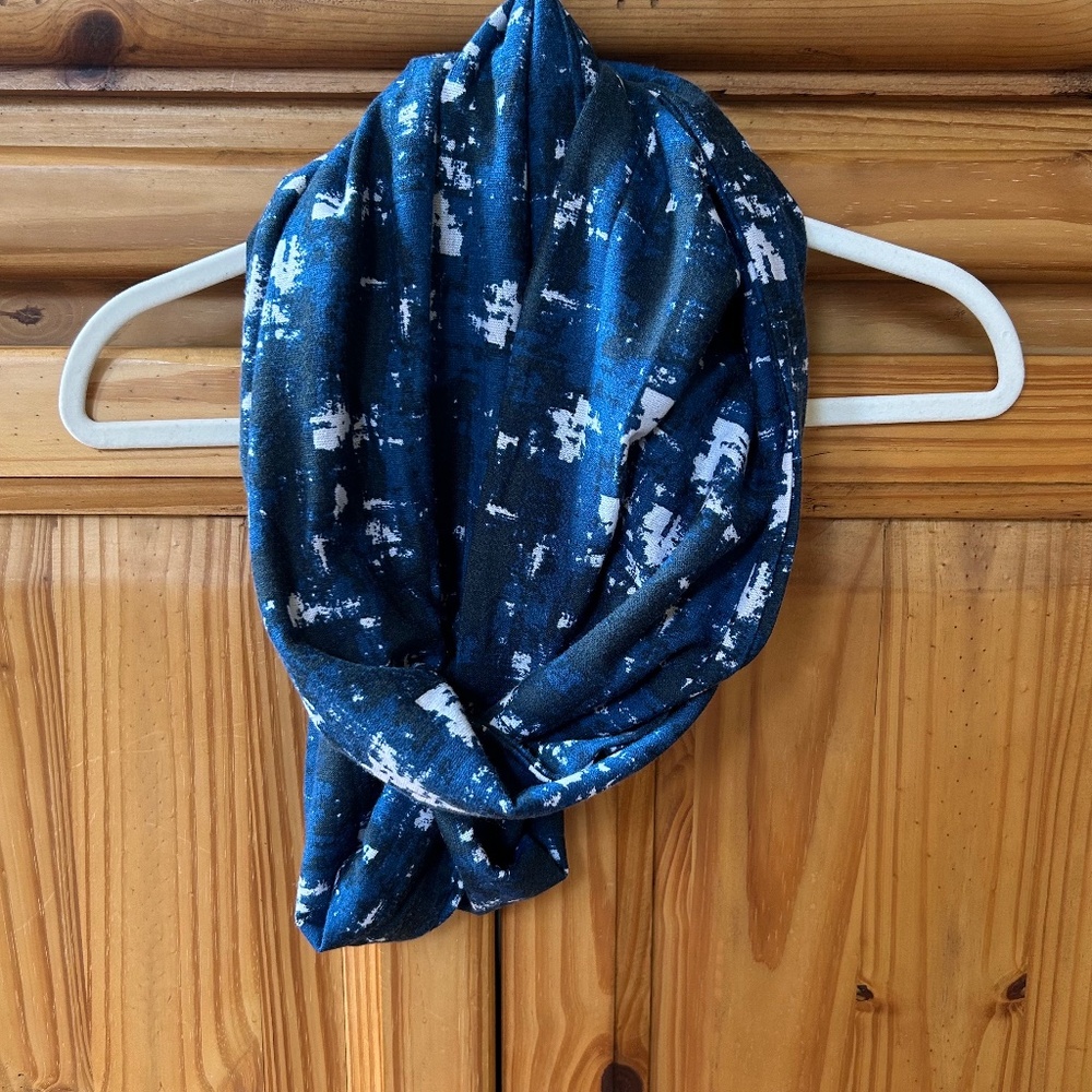 Threads 4 Thought Infinity Scarf Blue, White and Black OS